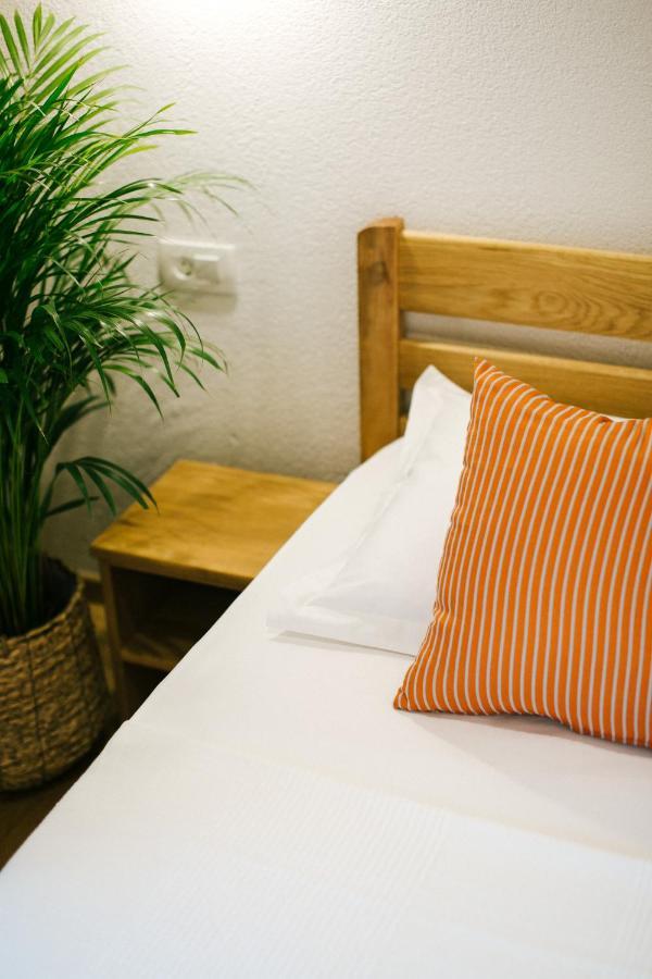 Franka Hotel โตรกีร์ ภายนอก รูปภาพ